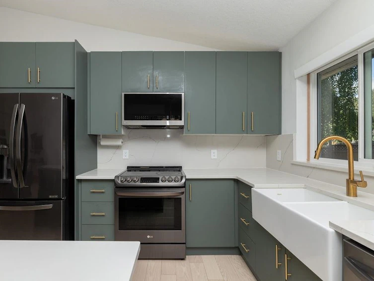 5700 Trident Avenue, Sechelt, BC, V0N 3A0 - 11