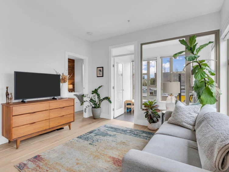 304-205 E 10th Avenue, Vancouver, BC, V5T 4V6 - 4