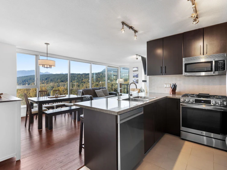 1606-651 Nootka Way, Port Moody, BC, V3H 0A1 - 2