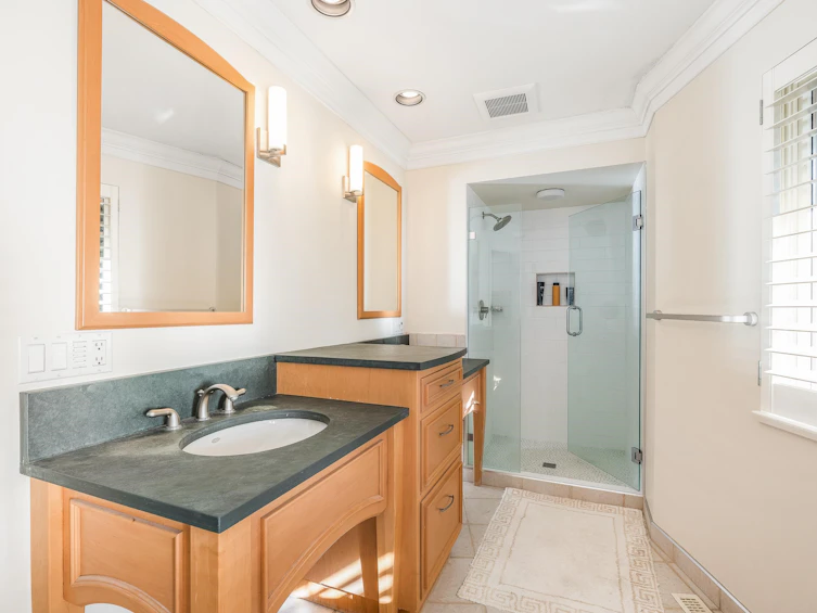 5219 Headland Drive, West Vancouver, BC, V7W 2Y6 - 9