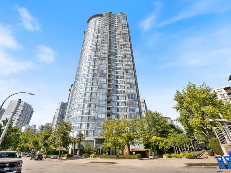 1901 - 1033 Marinaside Crescent, Vancouver BC V6Z 3A3