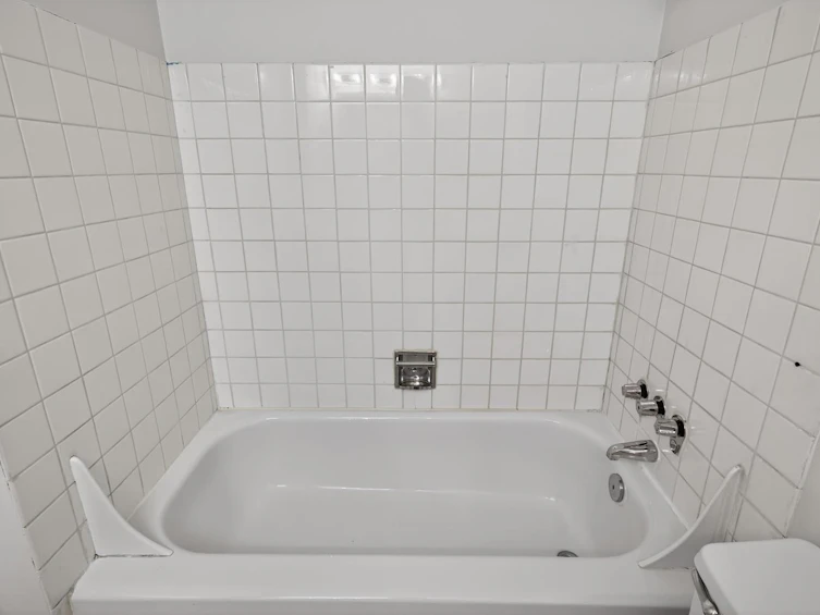203-145 St. Georges Avenue, North Vancouver, BC, V7L 3G8 - 19