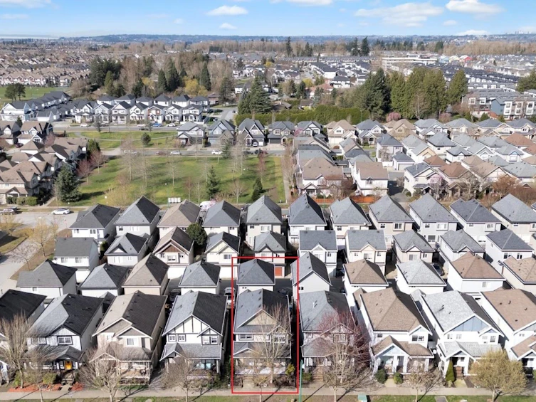 7071 195a Street, Surrey, BC, V4N 5Z6 - 34