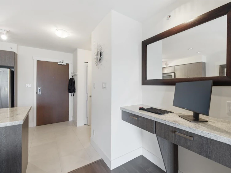 PH-8-1689 E 13th Avenue, Vancouver, BC, V5N 0A5 - 11