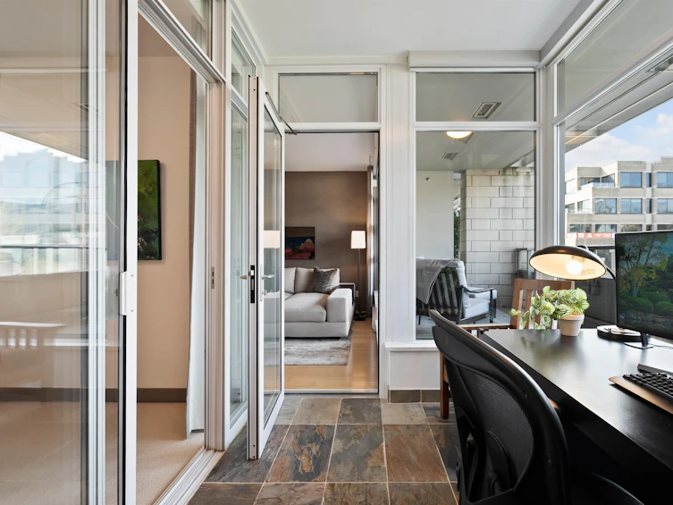 205-1808 W 1st Avenue, Vancouver, BC, V6J 0B3 - 27
