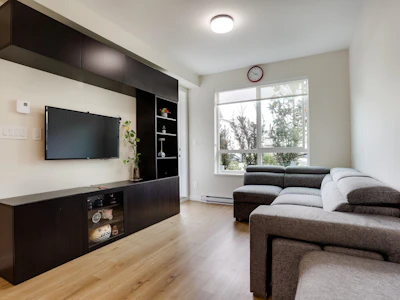 217-8117 200a Street - 5