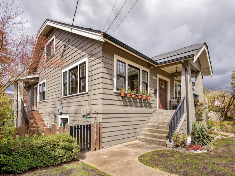1515 Edinburgh Street, New Westminster, BC, V3M 2W5 - 3