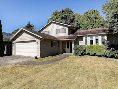 6280 Yeats Crescent - 2