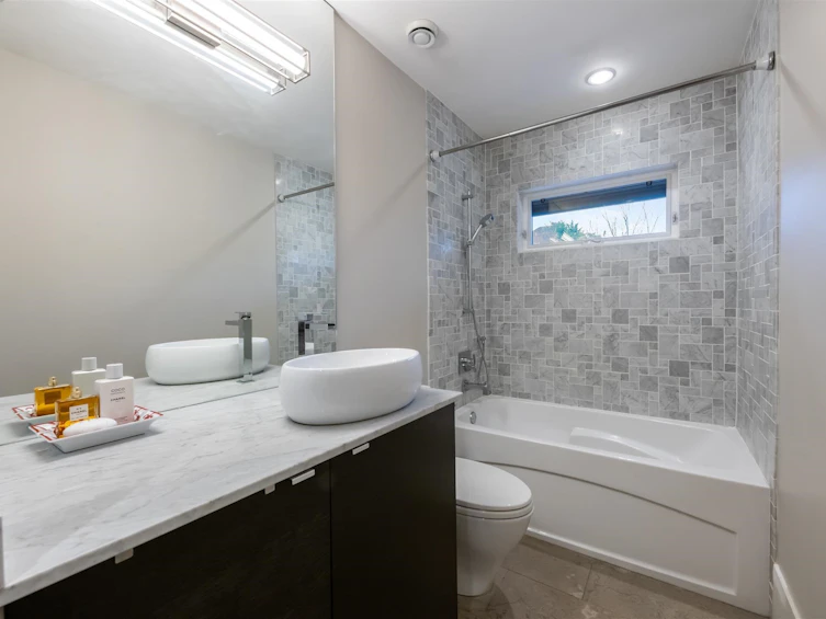 6109 Highbury Street, Vancouver, BC, V6N 1Z2 - 13