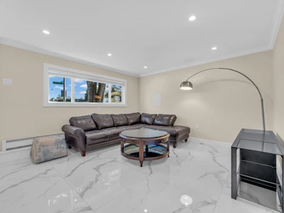 10771 Roselea Crescent - 5