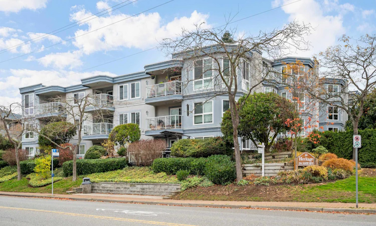307-15941 Marine Drive