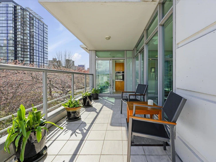 202-1790 Bayshore Drive, Vancouver, BC, V6G 3G5 - 16