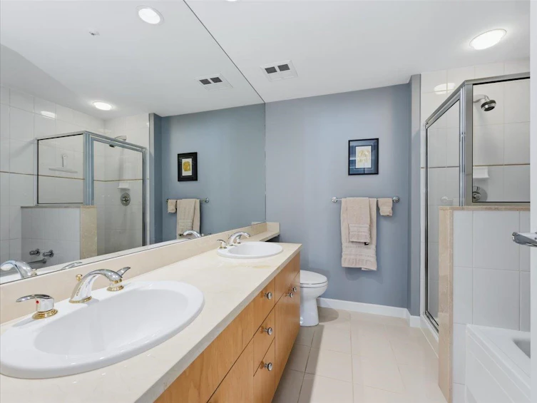 202-1790 Bayshore Drive, Vancouver, BC, V6G 3G5 - 19