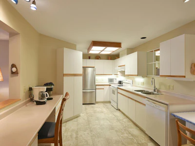 104-5768 Marine Way - 4