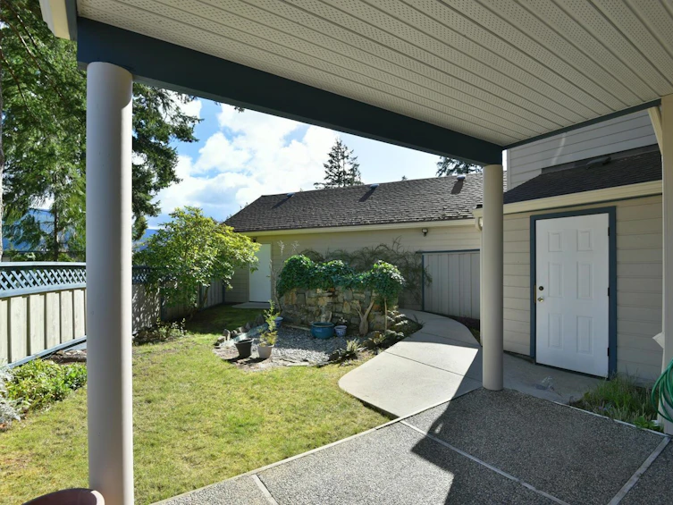 104-5768 Marine Way, Sechelt, BC, V7Z 0K4 - 18