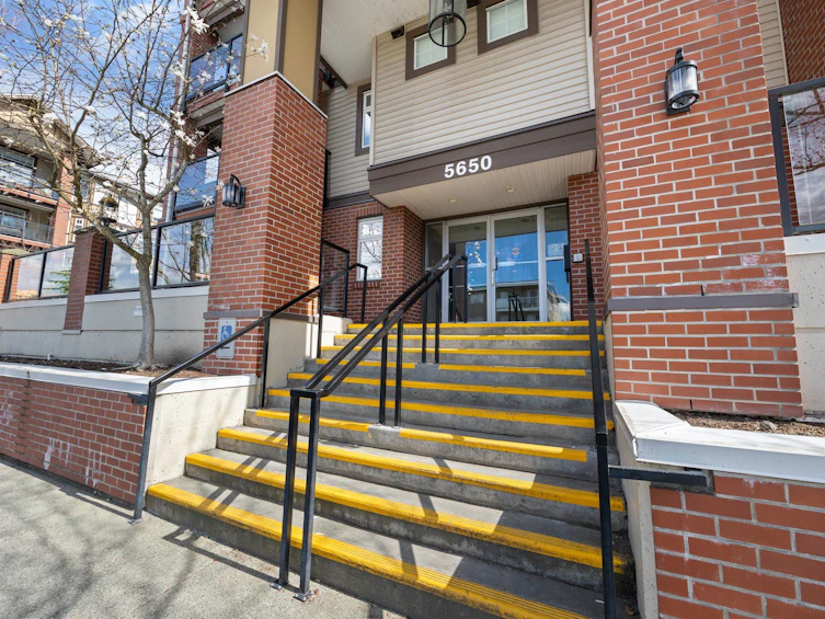 140-5660 201a Street, Langley, BC, V3A 0B4 - 36