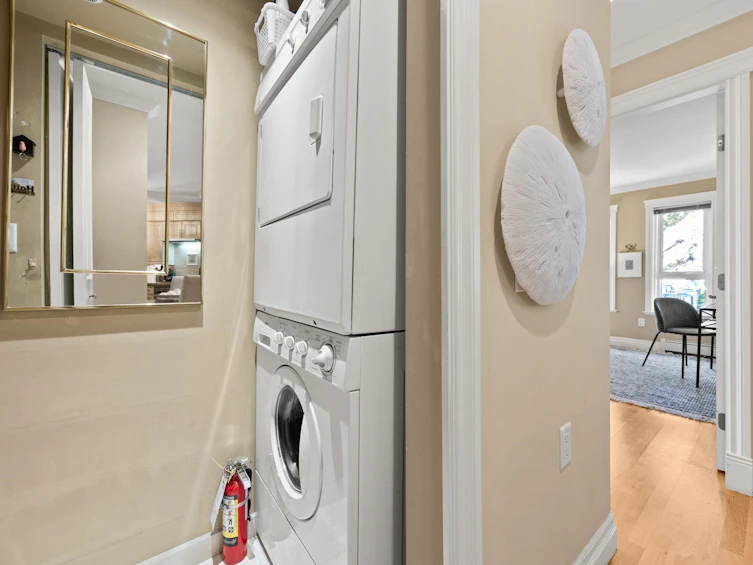 203-1125 Gilford Street, Vancouver, BC, V6G 2P7 - 17