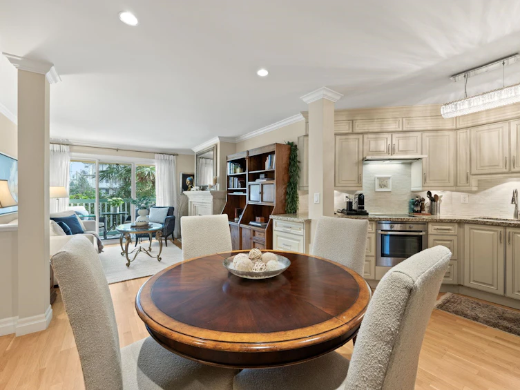203-1125 Gilford Street, Vancouver, BC, V6G 2P7 - 10