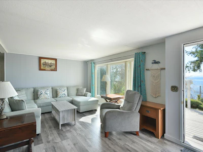 5218 Sunshine Coast Highway - 4
