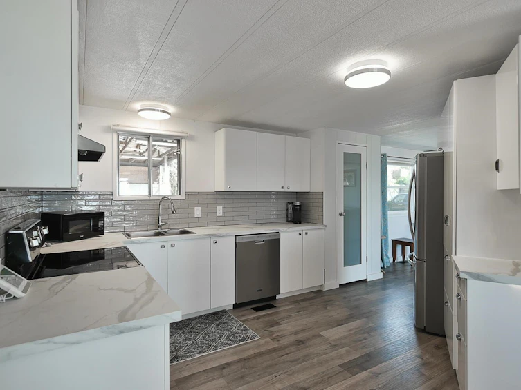 5218 Sunshine Coast Highway, Sechelt, BC, V7Z 0C1 - 6