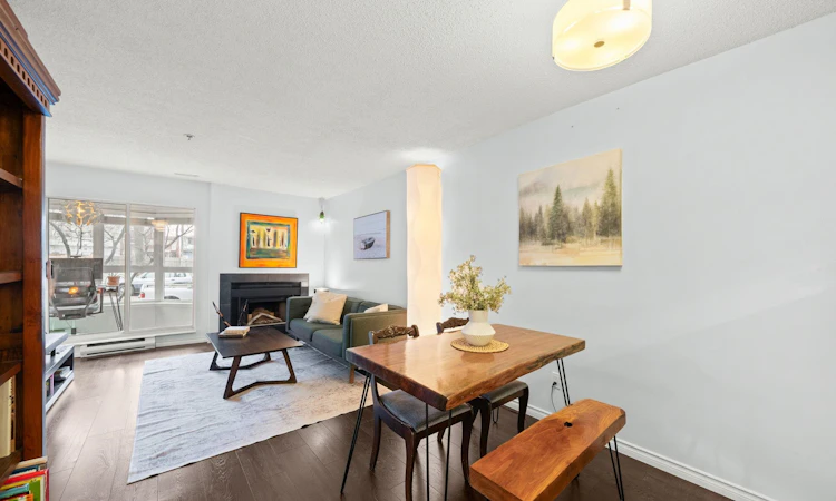 203-555 E 8th Avenue
