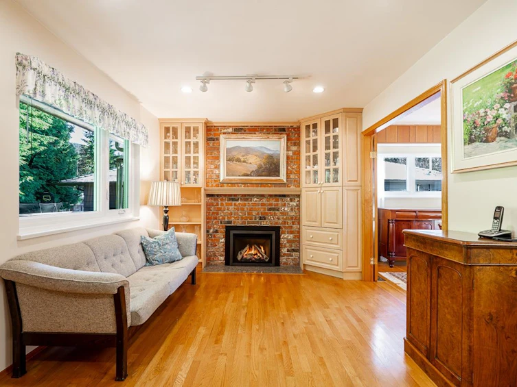 4651 Valley Road, North Vancouver, BC, V7K 2M1 - 14