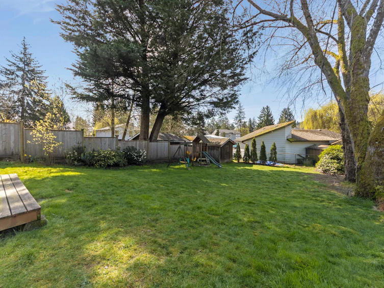 2974 Fleming Avenue, Coquitlam, BC, V3C 4S3 - 4