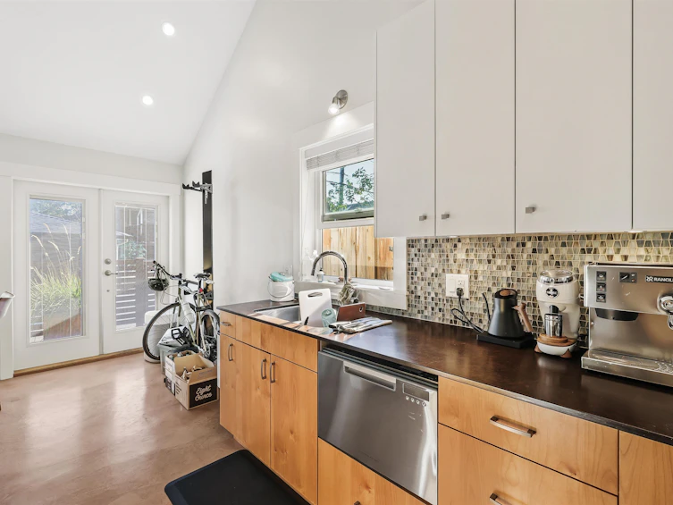 2274 E 7th Avenue, Vancouver, BC, V5N 1S7 - 31