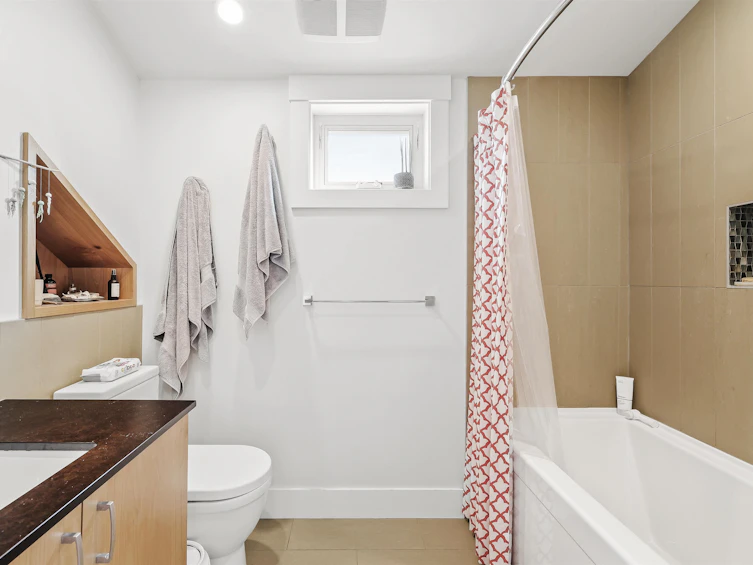 2274 E 7th Avenue, Vancouver, BC, V5N 1S7 - 36