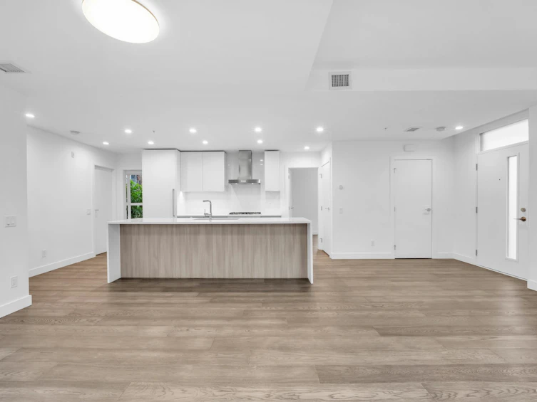 128-2060 Curling Road, North Vancouver, BC, V7P 0E1 - 8