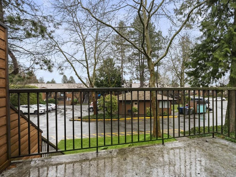 2207-10620 150 Street, Surrey, BC, V3R 7K3 - 22