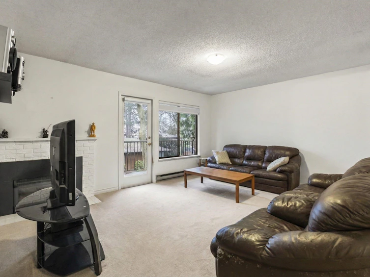 2207-10620 150 Street, Surrey, BC, V3R 7K3 - 4