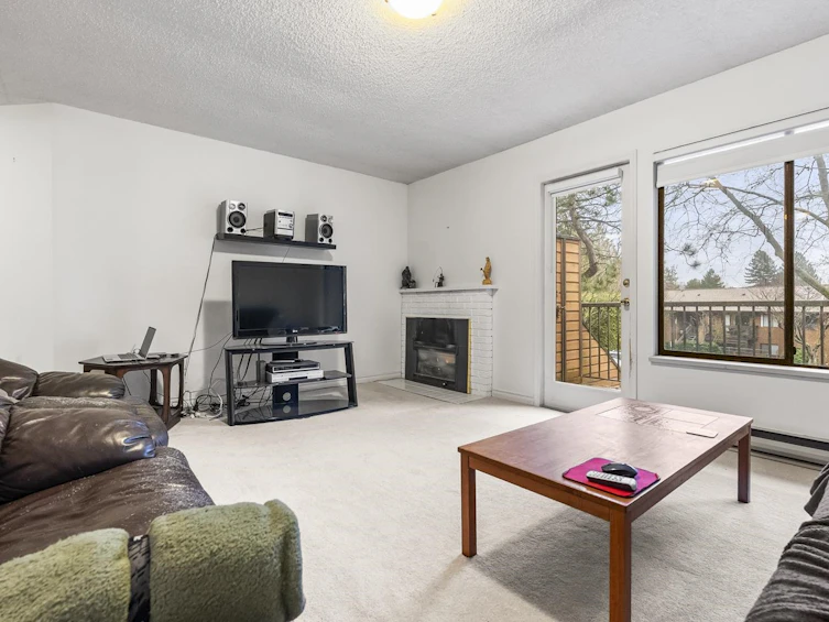 2207-10620 150 Street, Surrey, BC, V3R 7K3 - 3