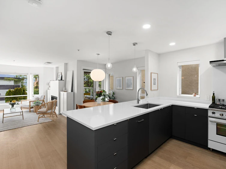 201-2238 W 2nd Avenue, Vancouver, BC, V6K 1H9 - 9