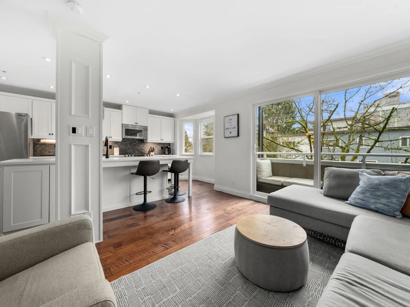 202 - 1106 W 11th Avenue, Vancouver BC V6H 1K3