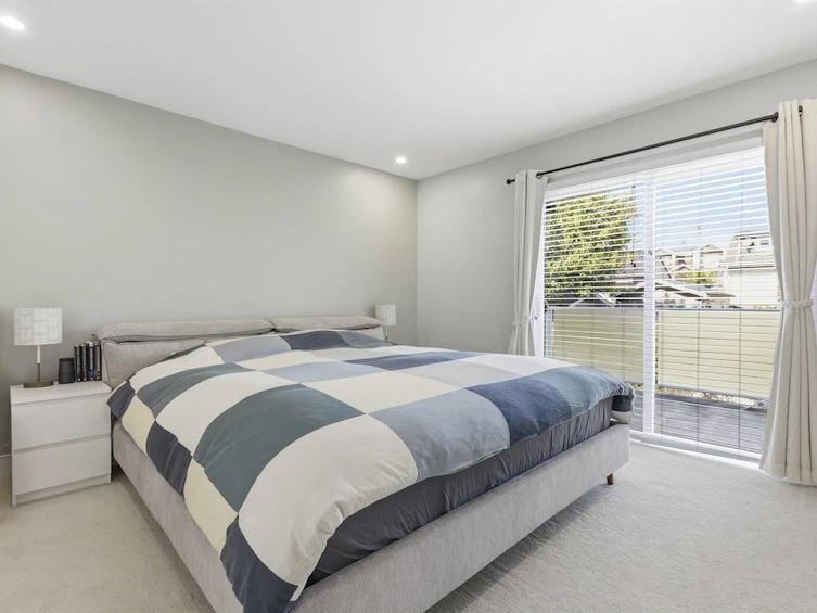 2115 London Street, New Westminster, BC, V3M 3E8 - 19
