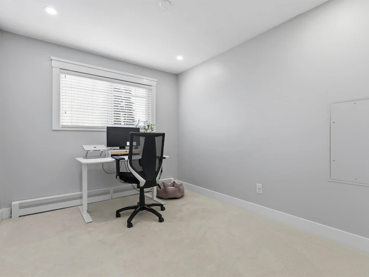 2115 London Street, New Westminster, BC, V3M 3E8 - 27