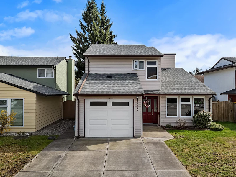 3220 Dunkirk Avenue, Coquitlam BC V3E 1G5