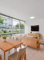 511 8280 Lansdowne Road