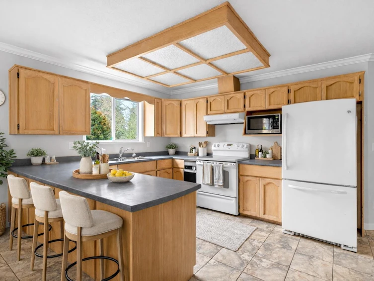 12724 28 Avenue, Surrey, BC, V4A 2P4 - 6