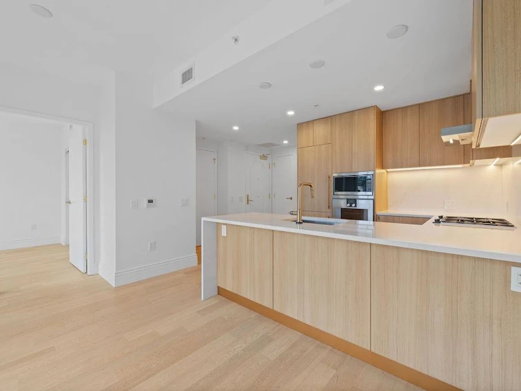 307-2096 W 47th Avenue, Vancouver, BC, V6M 0E5 - 14
