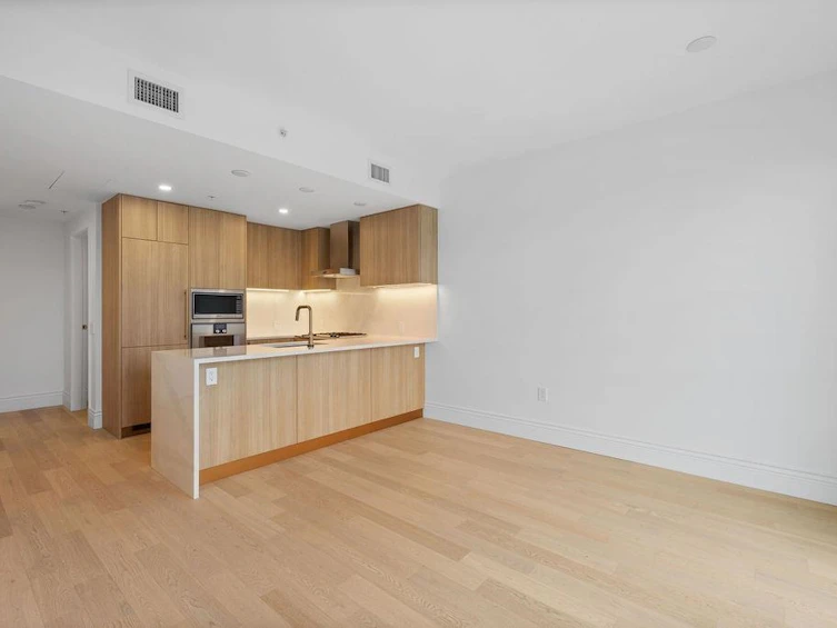 307-2096 W 47th Avenue, Vancouver, BC, V6M 0E5 - 22