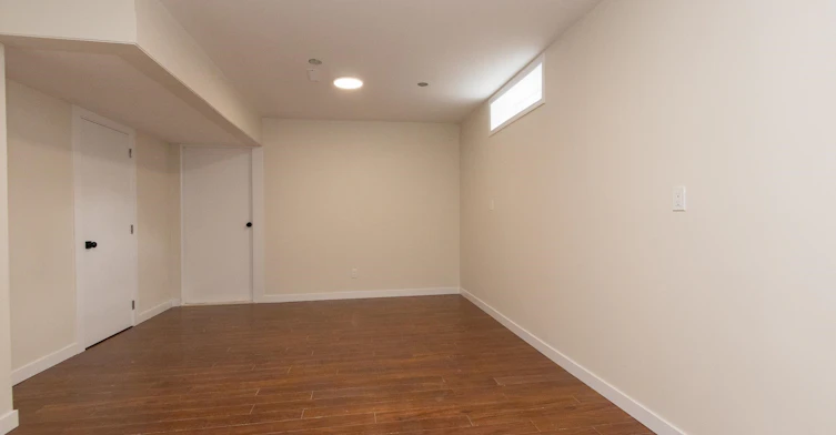 13811 17 Avenue, Surrey, BC, V4A 7C2 - 14