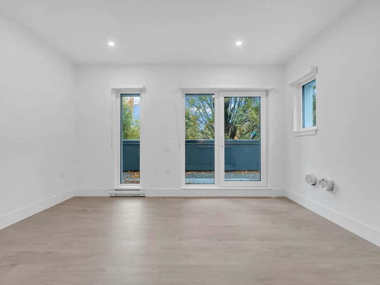 108-2085 E 1 Avenue, Vancouver, BC, V5N 1B6 - 12