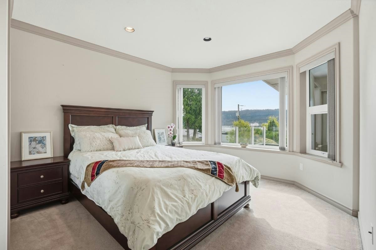 For Sale: 4493 Epps Avenue, North Vancouver, BC - REW