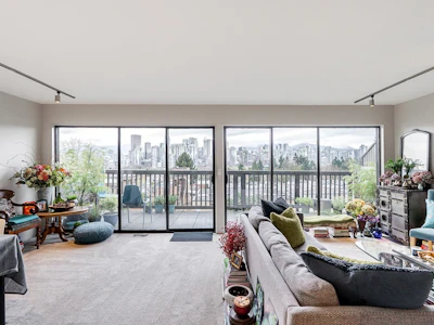 967 W 8th Avenue - 3