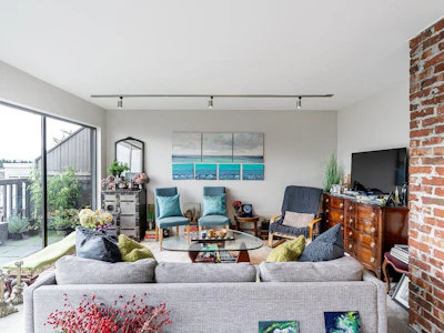967 W 8th Avenue - 5