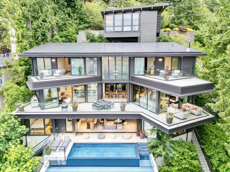 1840 Naomi Place, North Vancouver, BC, V7G 1Y1 - 38