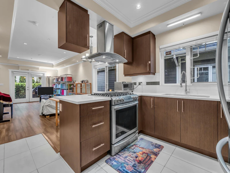 5 - 6331 No. 4 Road, Richmond BC V6Y 2T1