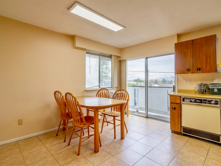 4645 Charlotte Court, Burnaby, BC, V5G 3V1 - 11